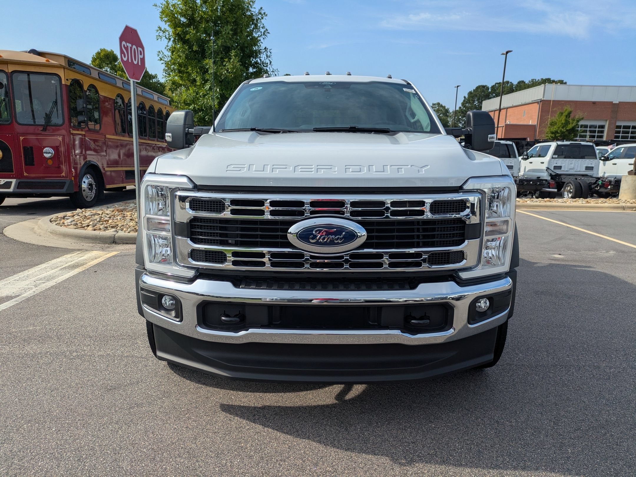 2026 Ford Super Duty F-550 DRW XL