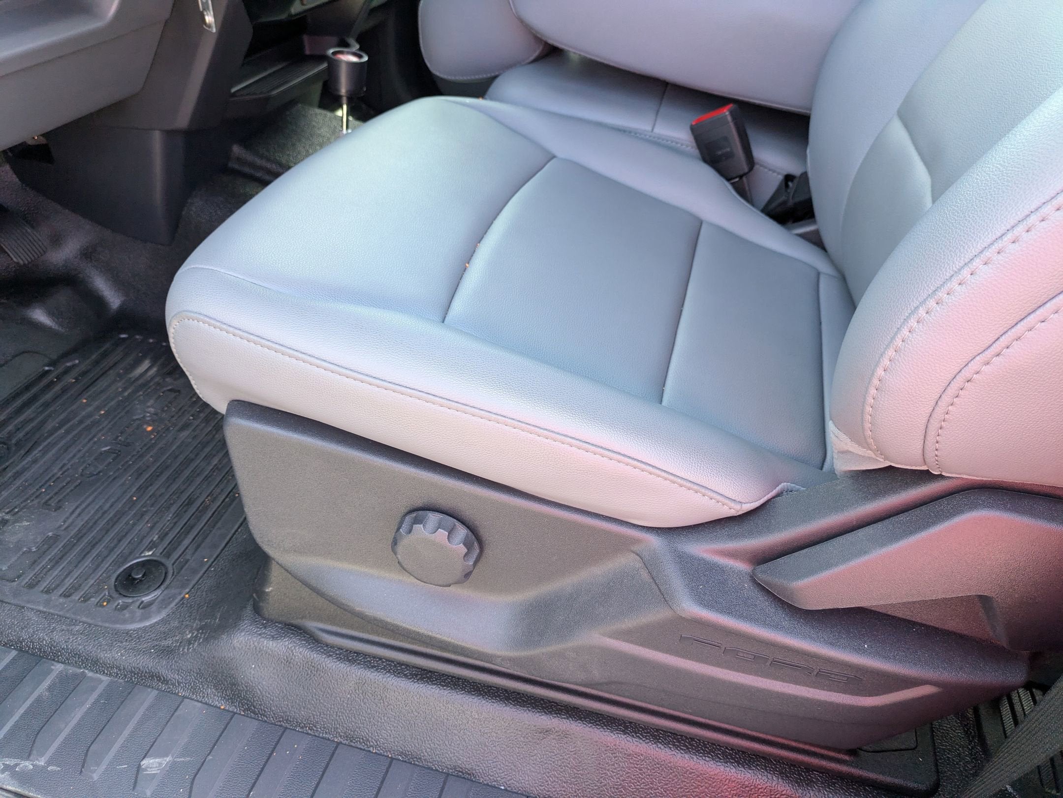 2025 Ford Super Duty F-550 DRW XL