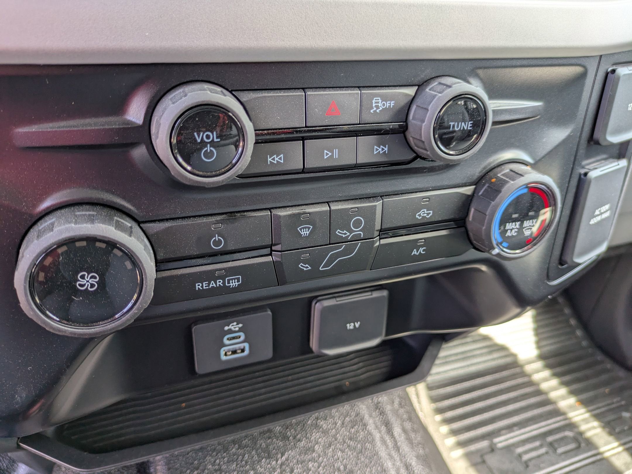 2025 Ford Super Duty F-550 DRW XL