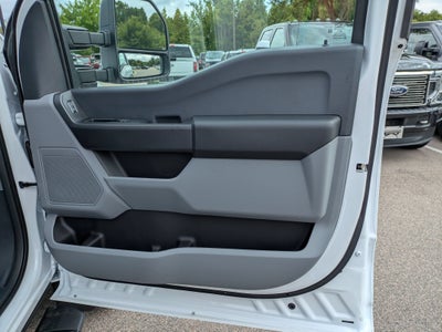 2026 Ford Super Duty F-550 DRW XL