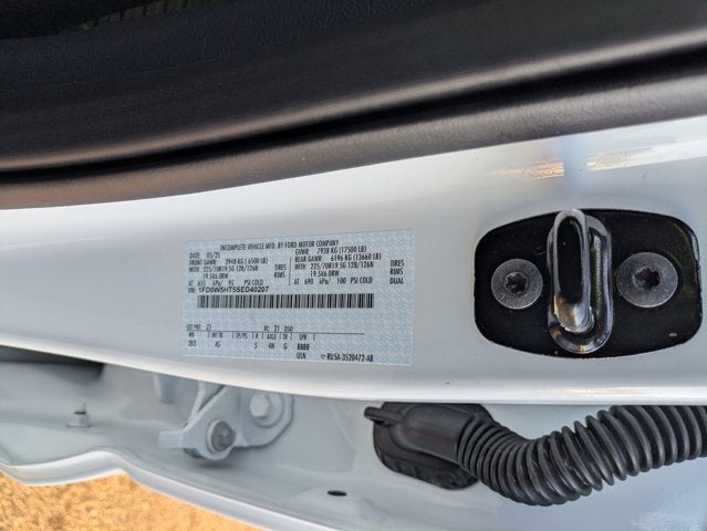 2025 Ford Super Duty F-550 DRW XL