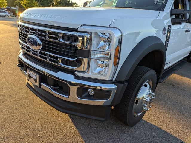 2025 Ford Super Duty F-550 DRW XL