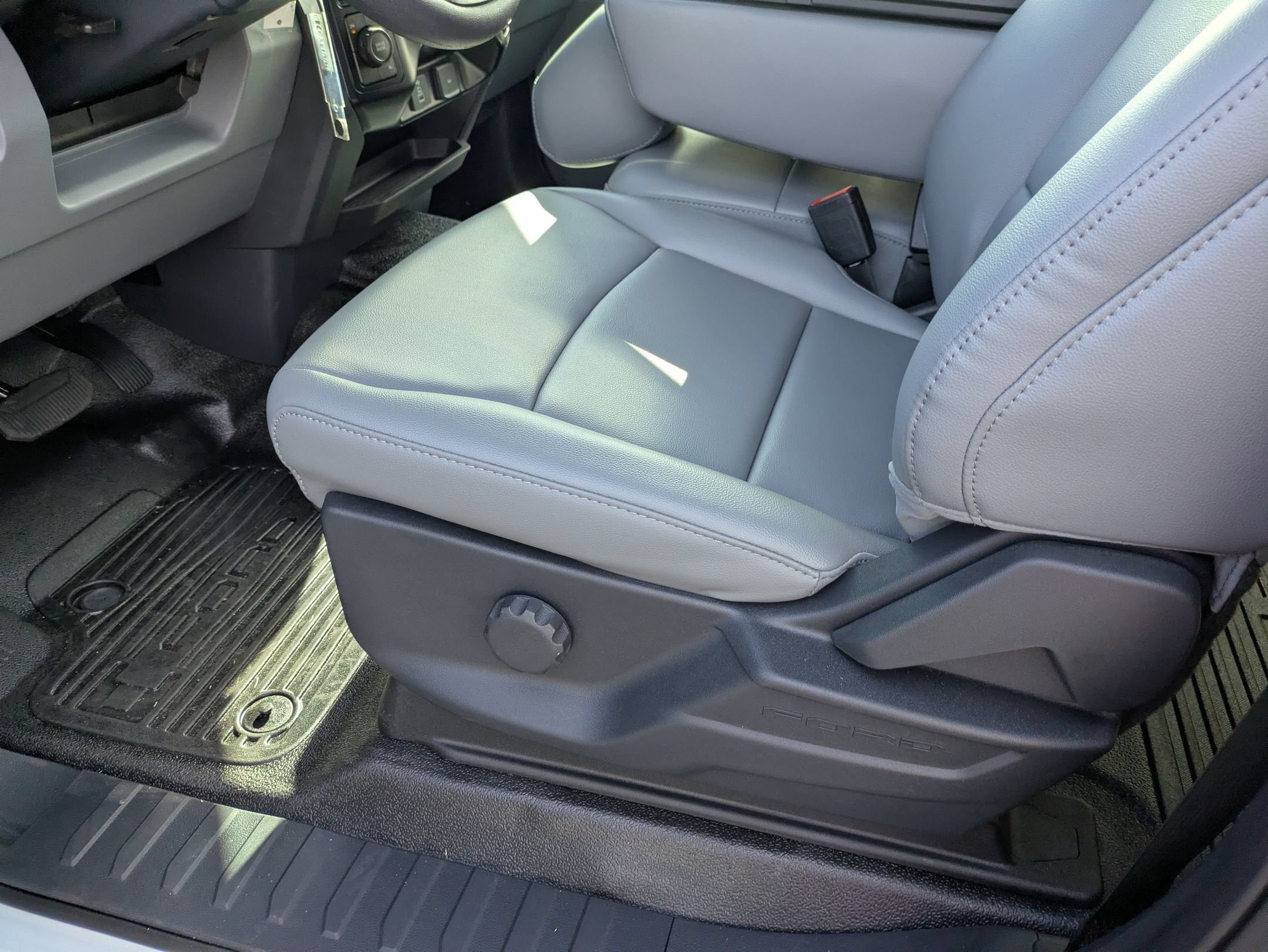 2026 Ford Super Duty F-550 DRW XL