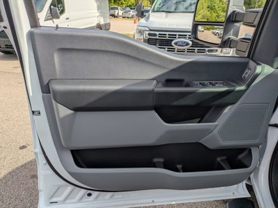 2026 Ford Super Duty F-550 DRW XL