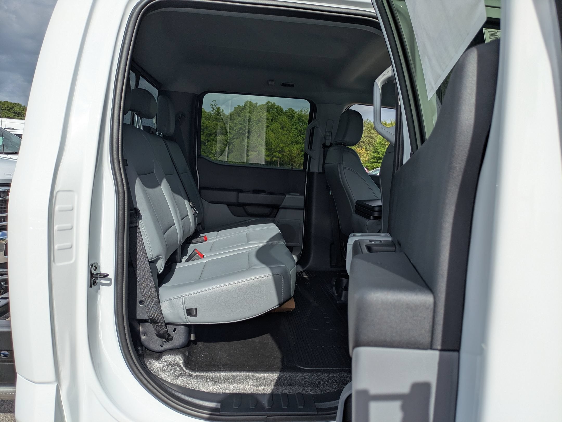 2026 Ford Super Duty F-550 DRW XL