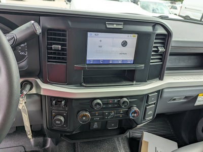 2026 Ford Super Duty F-550 DRW XL