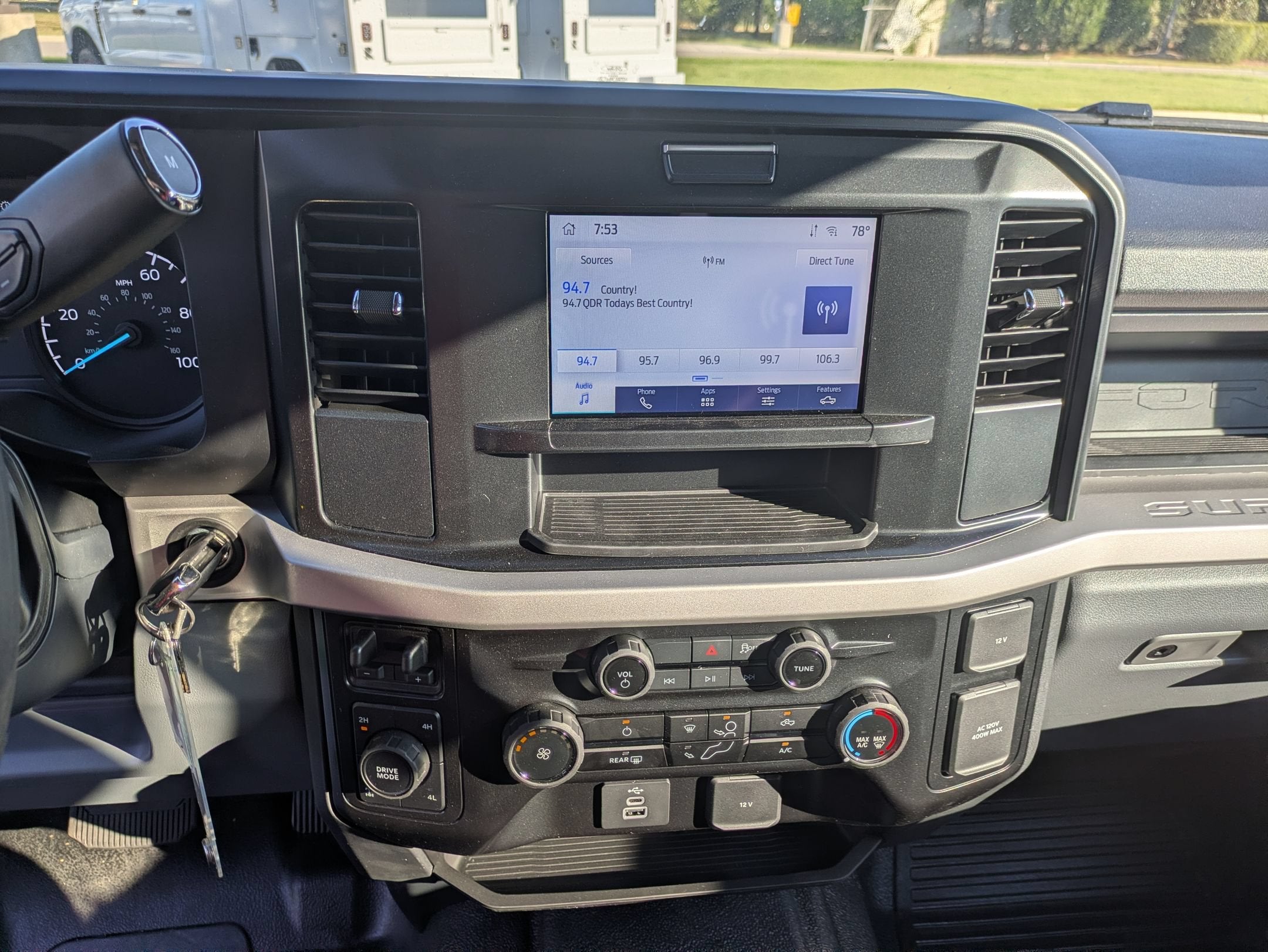 2026 Ford Super Duty F-350 SRW XL