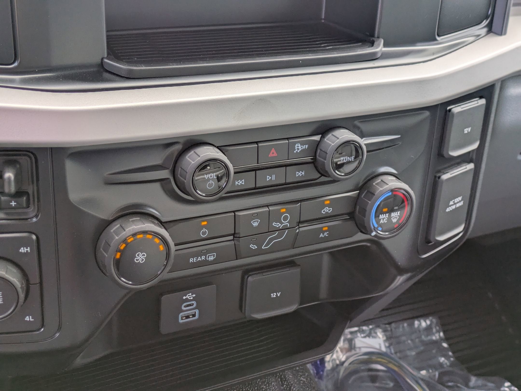 2025 Ford Super Duty F-350 SRW XL