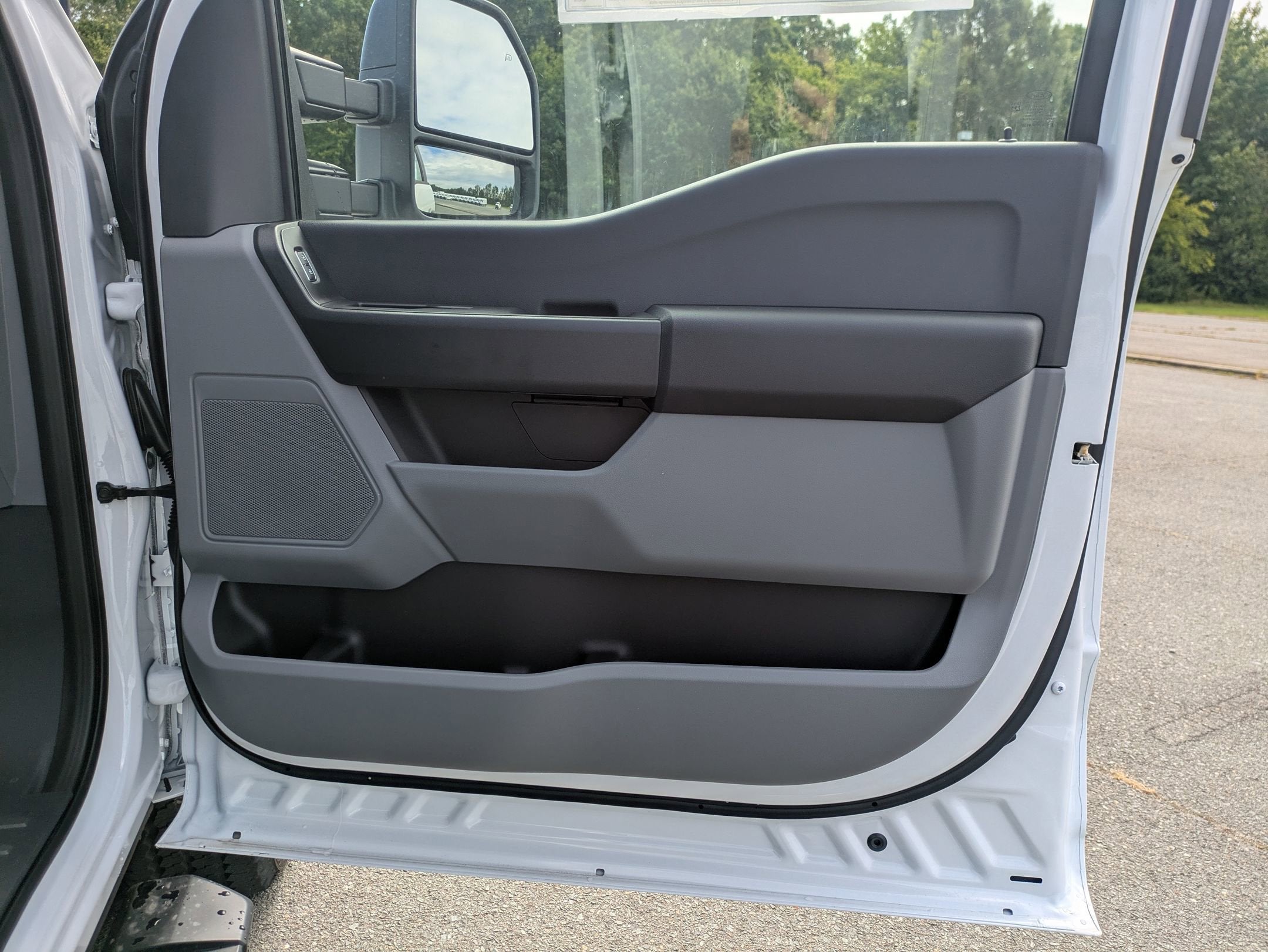 2025 Ford Super Duty F-350 SRW XL