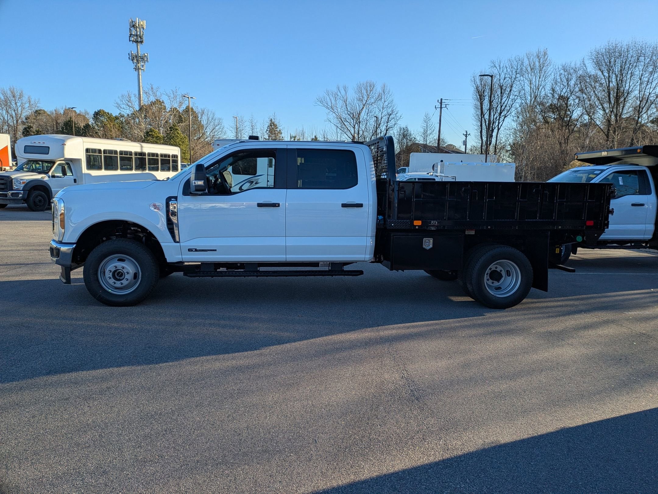 2026 Ford Super Duty F-350 DRW XL