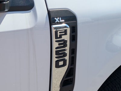 2026 Ford Super Duty F-350 DRW XL