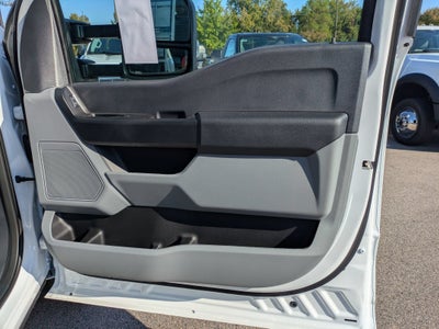 2027 Ford Super Duty F-350 DRW XL