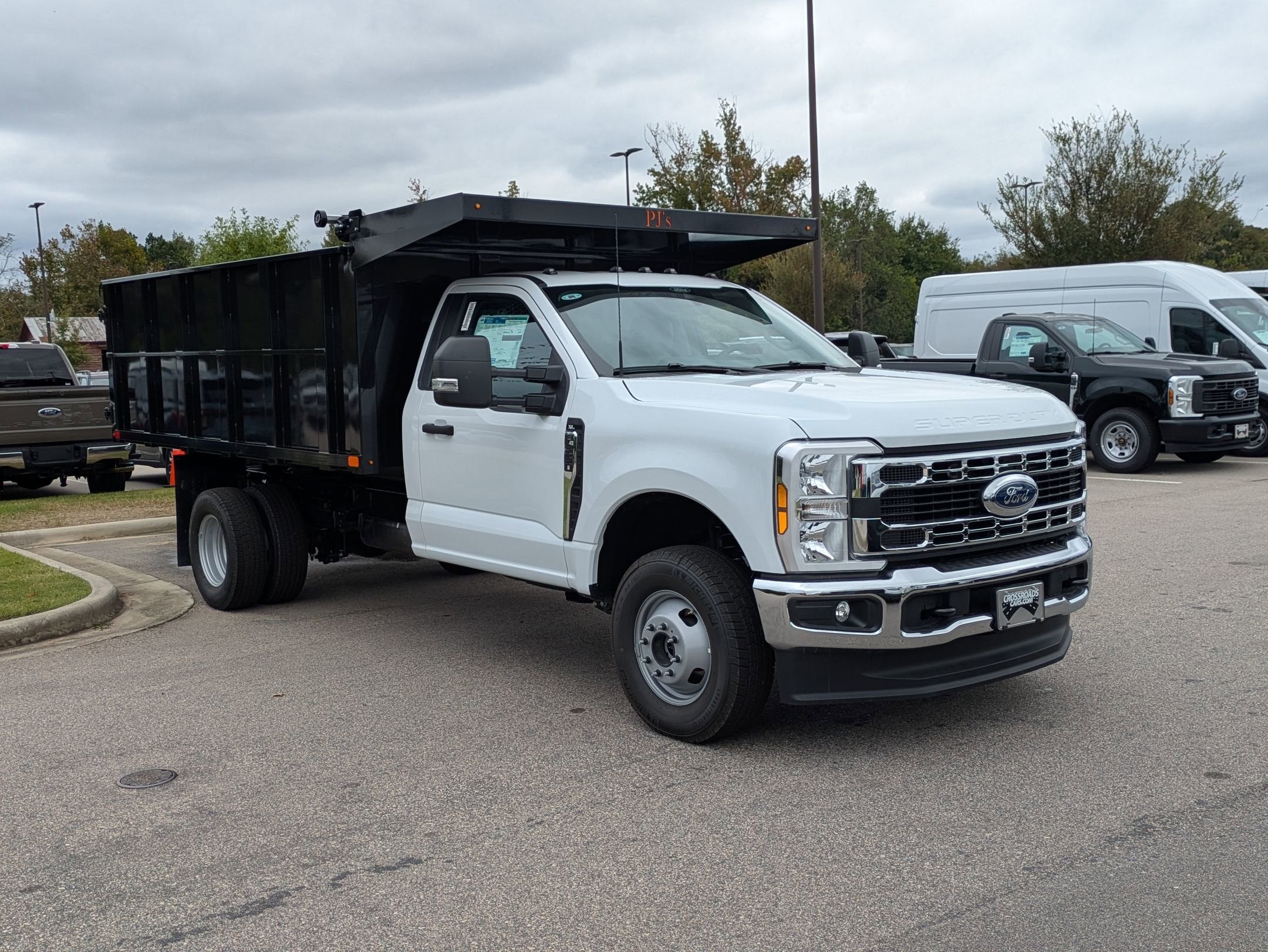 2026 Ford Super Duty F-350 DRW XL