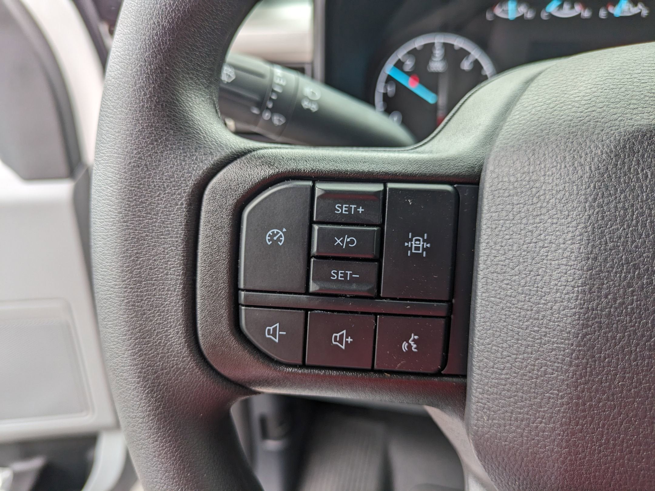 2025 Ford Super Duty F-550 DRW XL