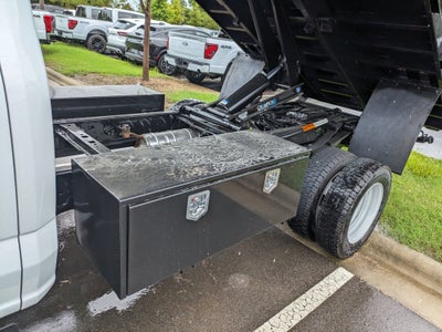 2025 Ford Super Duty F-550 DRW XL