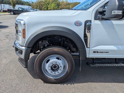 2025 Ford Super Duty F-550 DRW XL