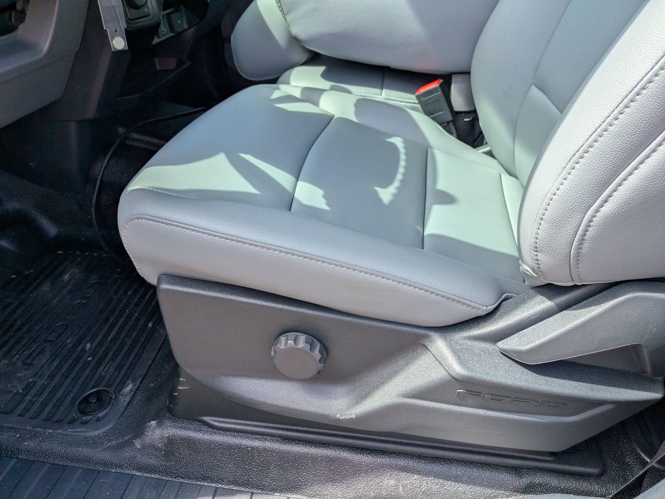 2025 Ford Super Duty F-550 DRW XL