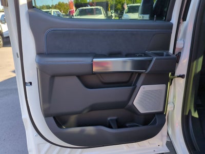 2027 Ford Super Duty F-550 DRW Platinum