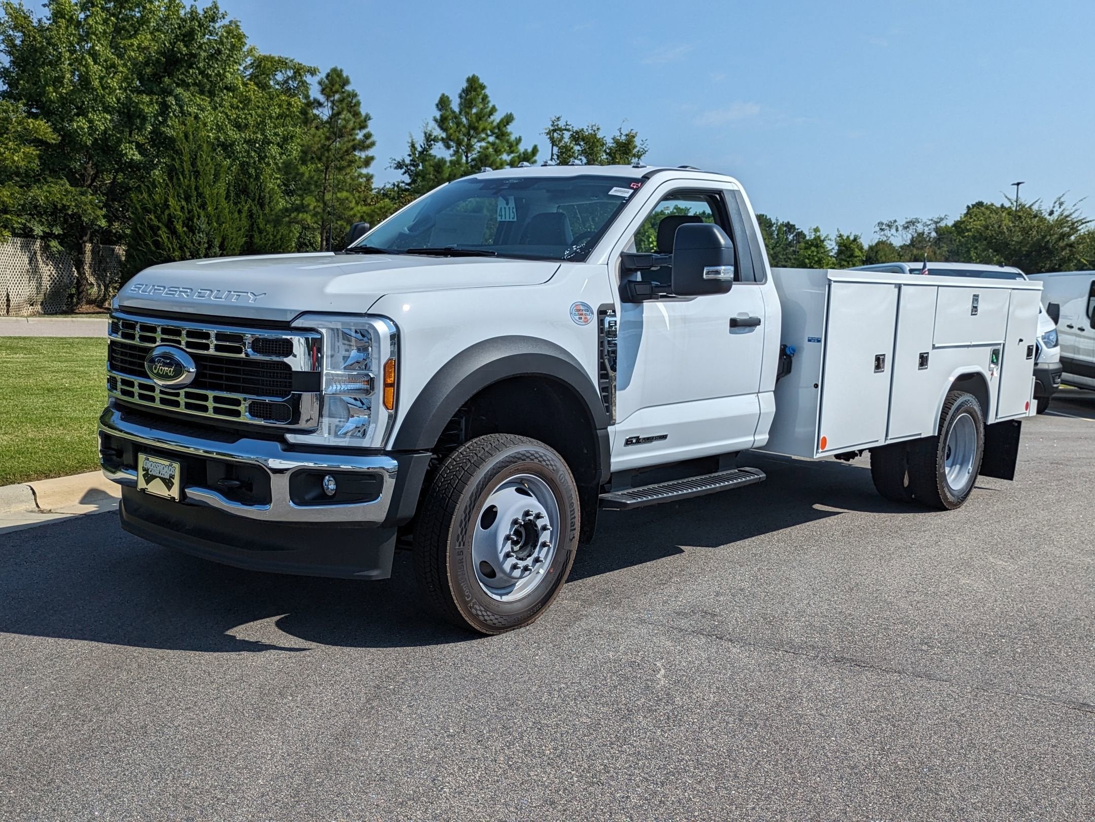 2025 Ford Super Duty F-550 DRW XL