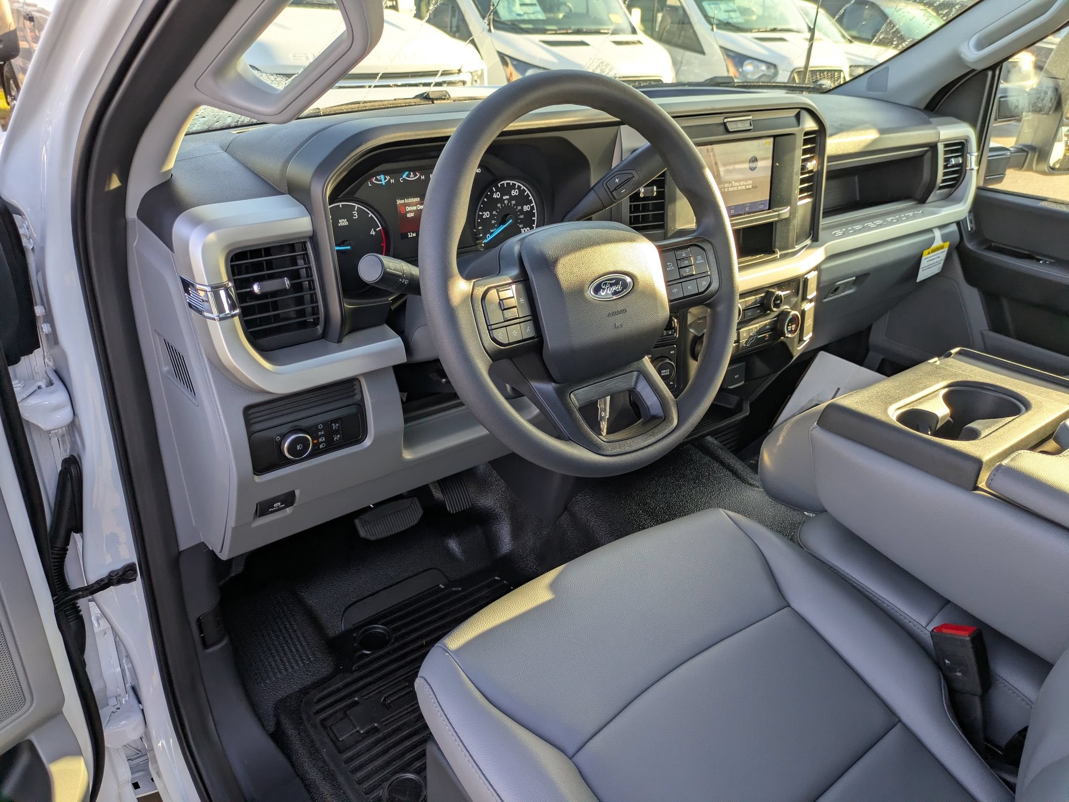 2026 Ford Super Duty F-550 DRW XL