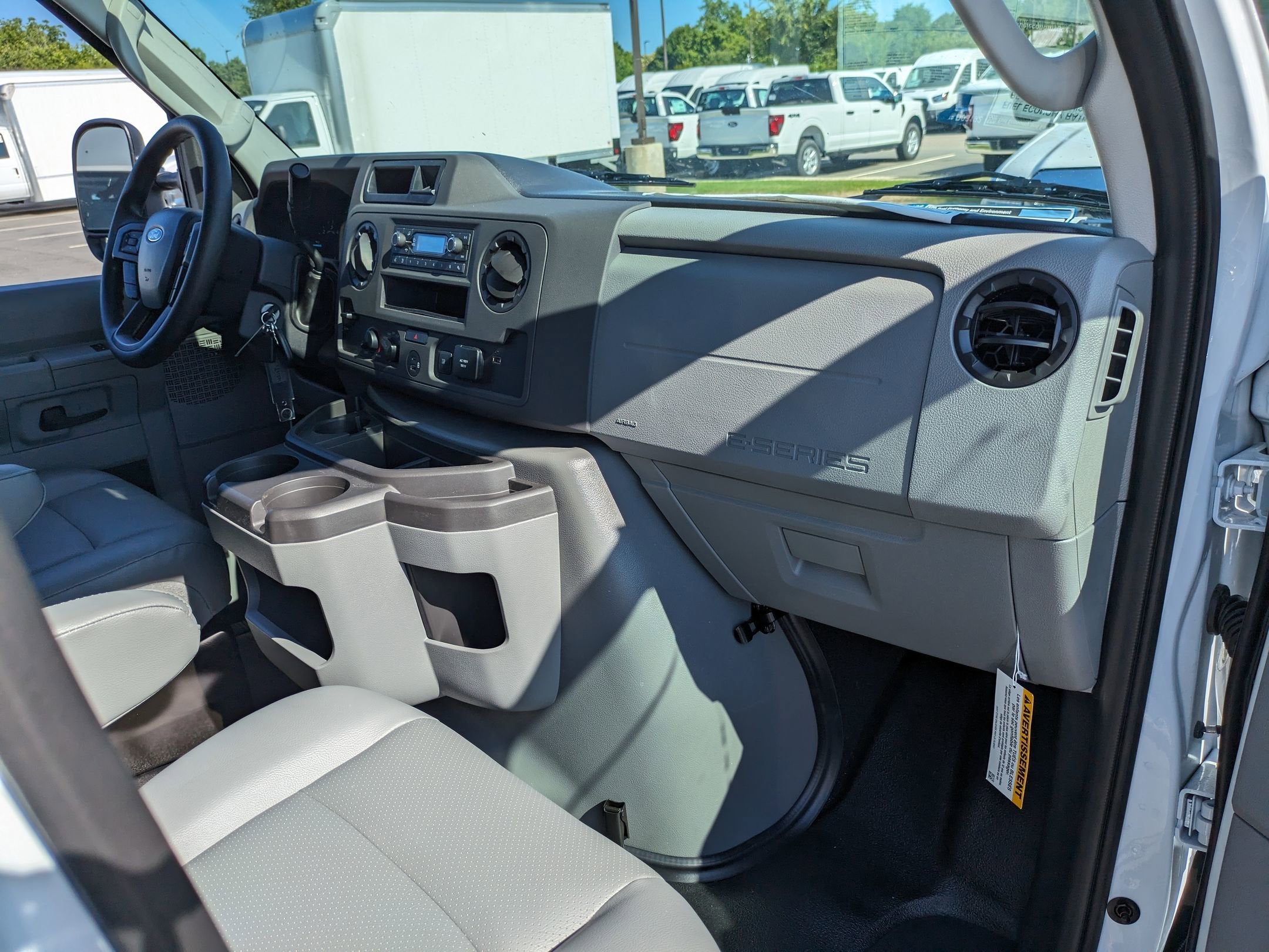 2026 Ford E-Series Cutaway E-350 SRW 138" WB