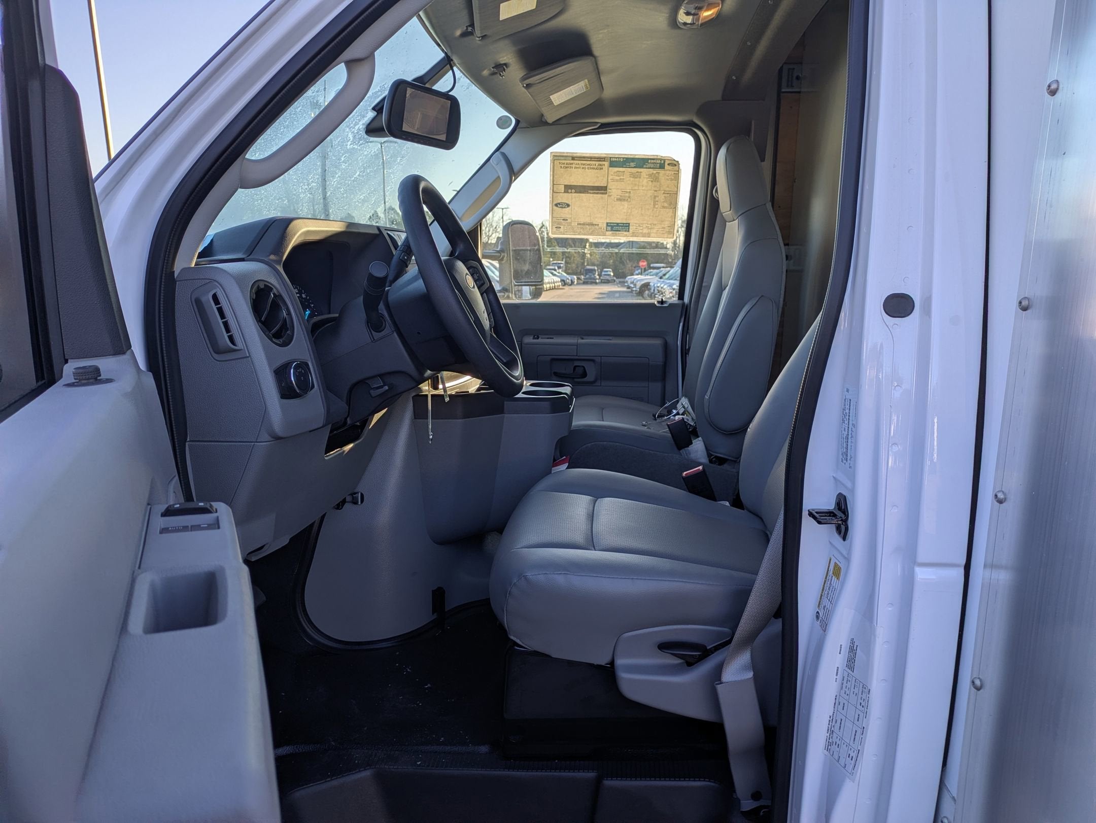 2026 Ford E-Series Cutaway Base