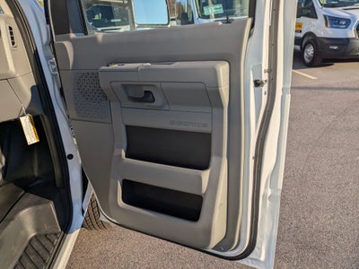 2026 Ford E-Series Cutaway Base