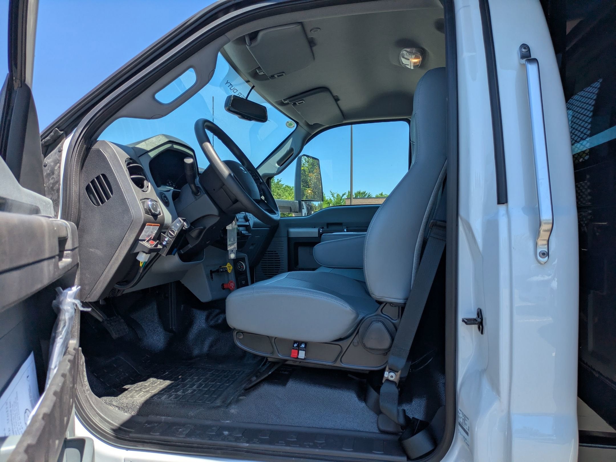 2027 Ford F-750SD Base