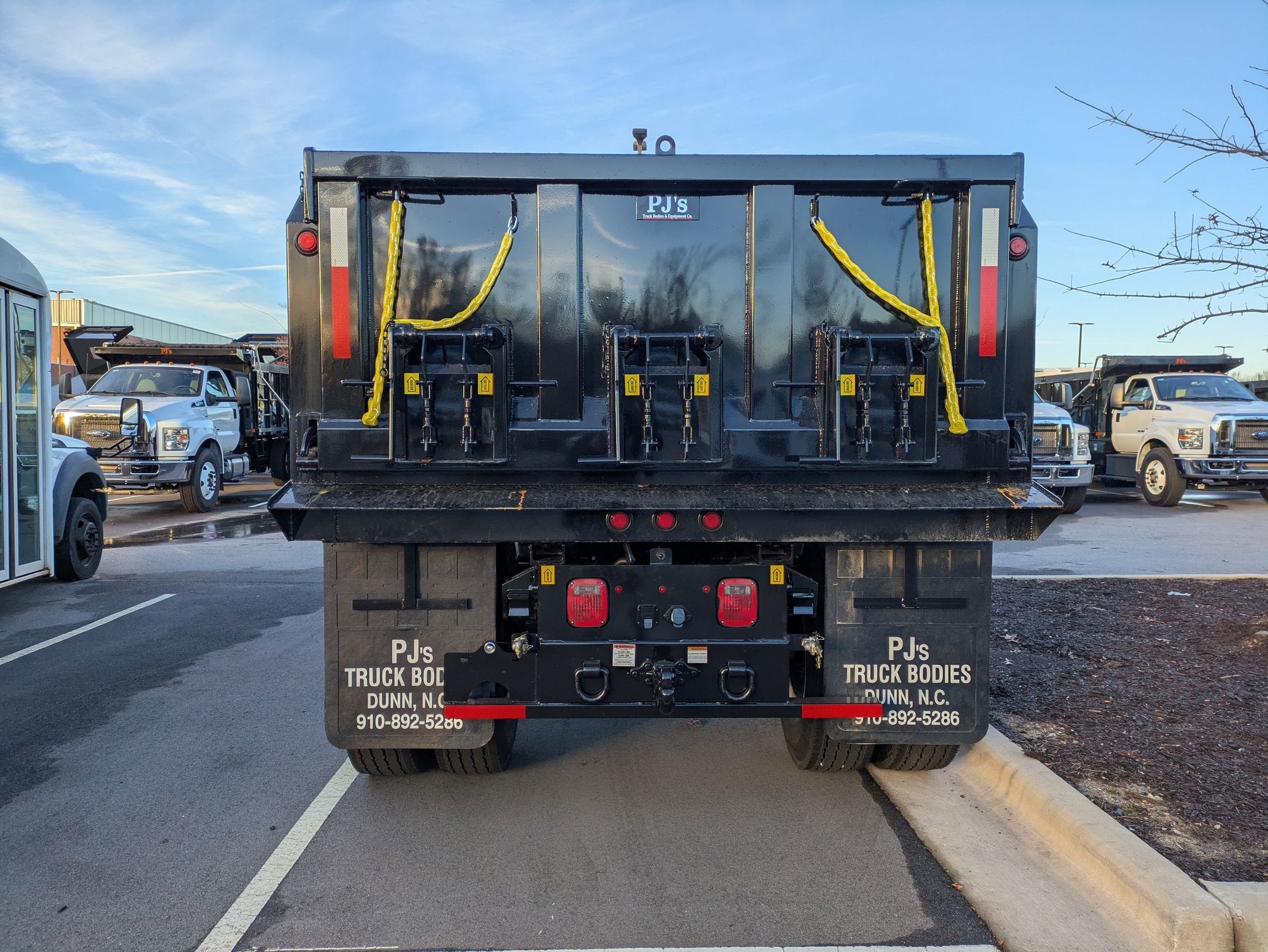 2026 Ford F-750SD Base