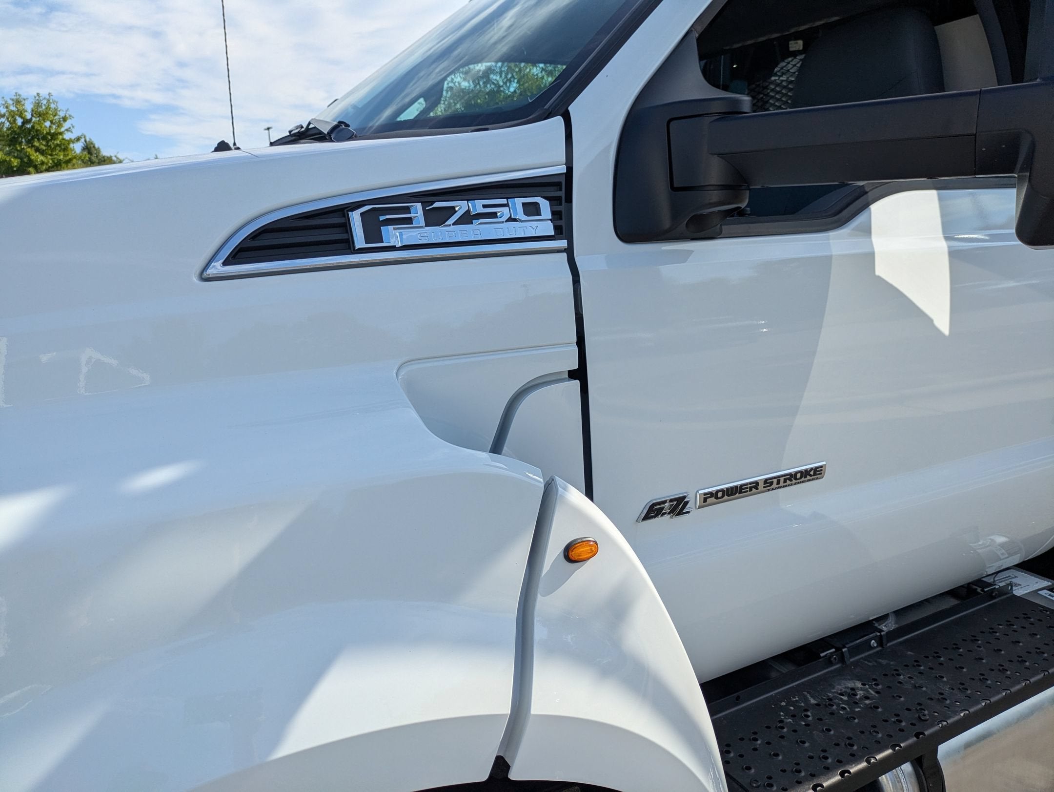 2027 Ford F-750SD Base