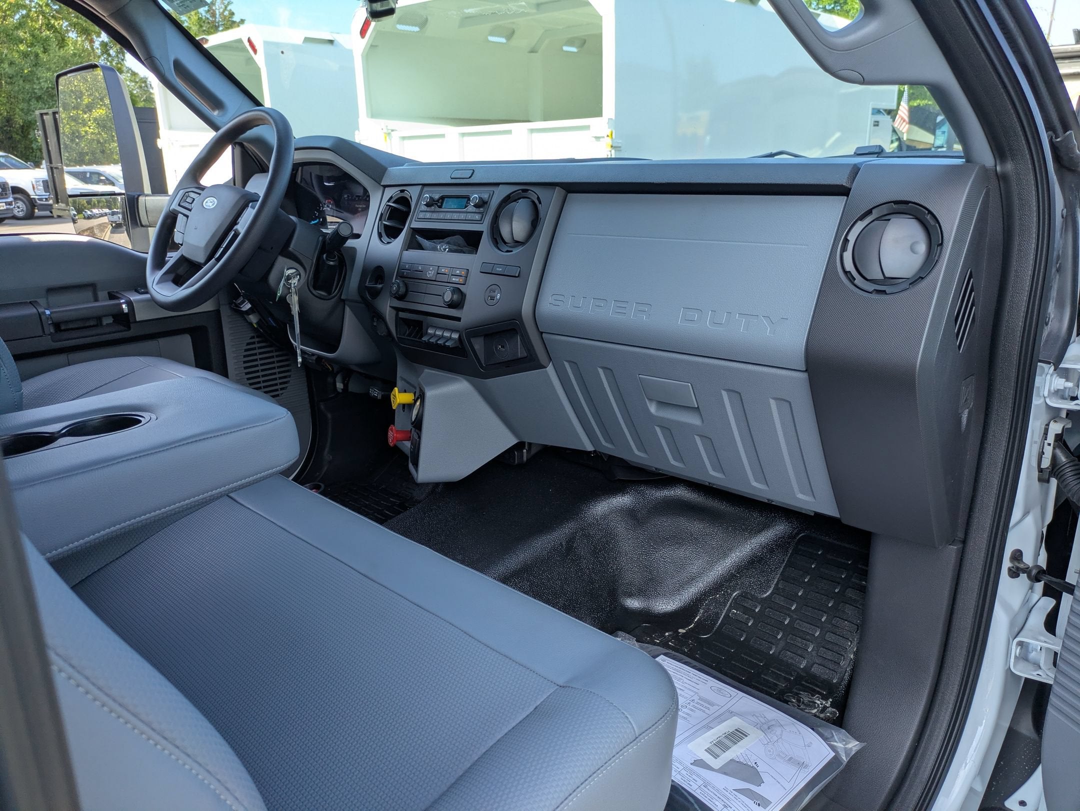 2027 Ford F-750SD Base