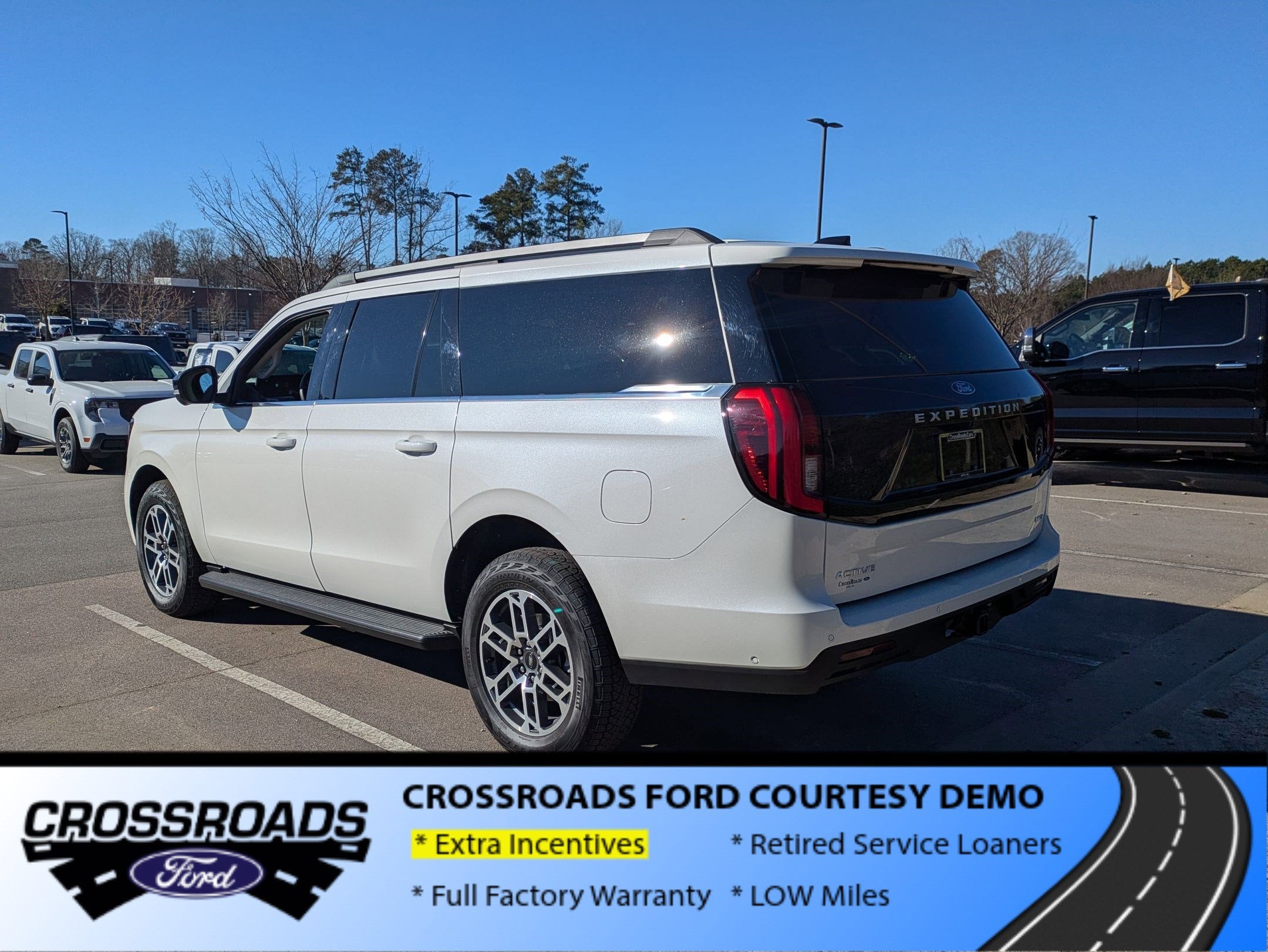 2025 Ford Expedition Max Active - Crossroads Courtesy Demo