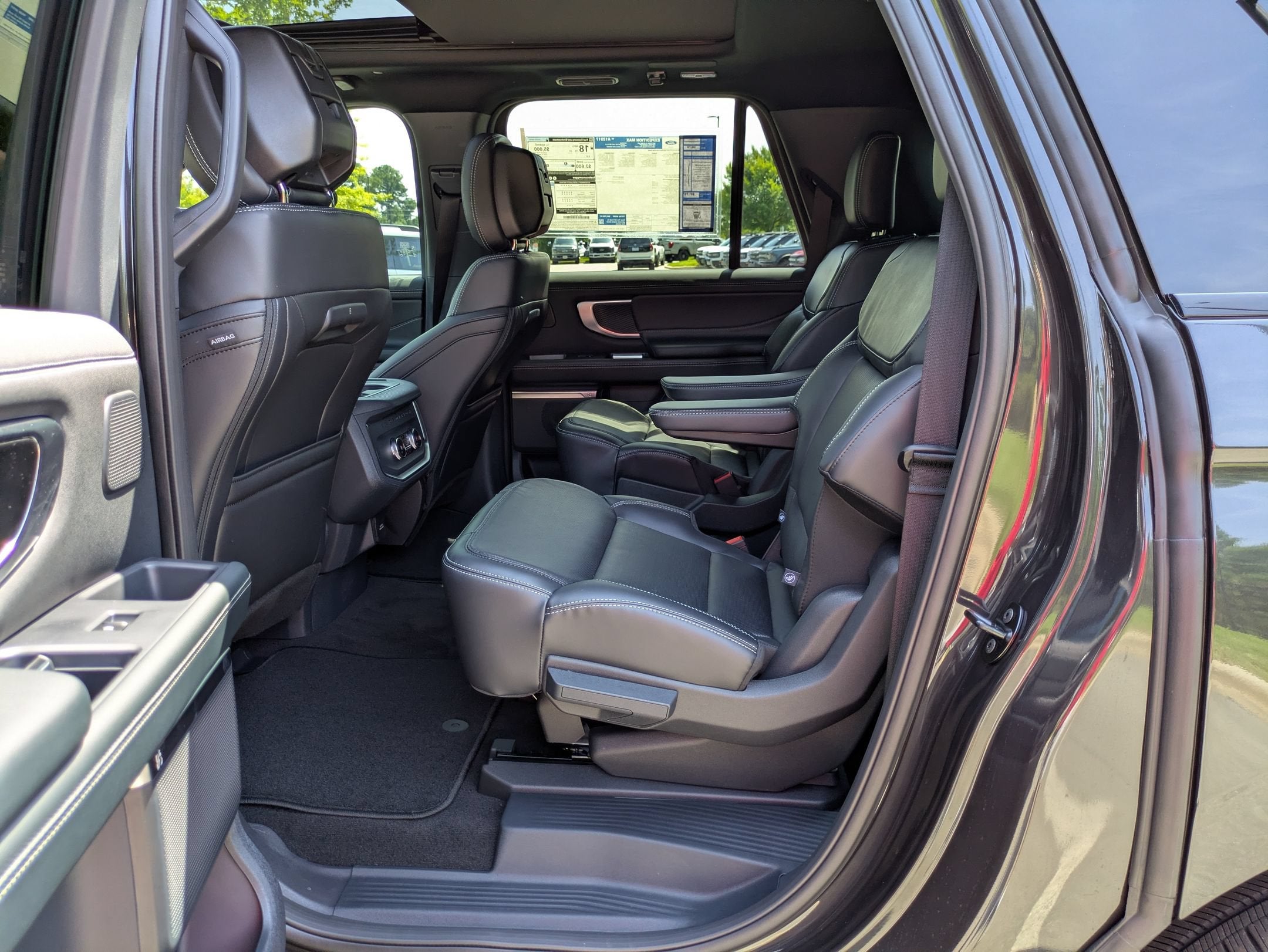 2027 Ford Expedition Max Platinum
