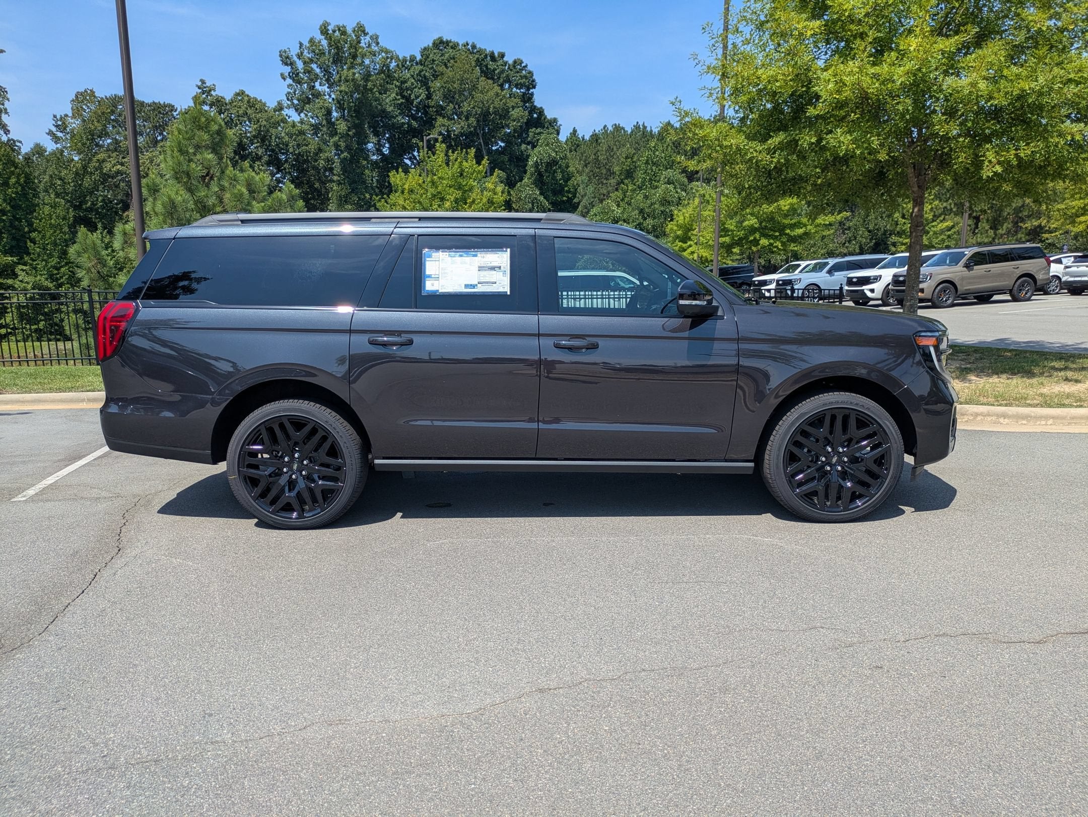 2027 Ford Expedition Max Platinum