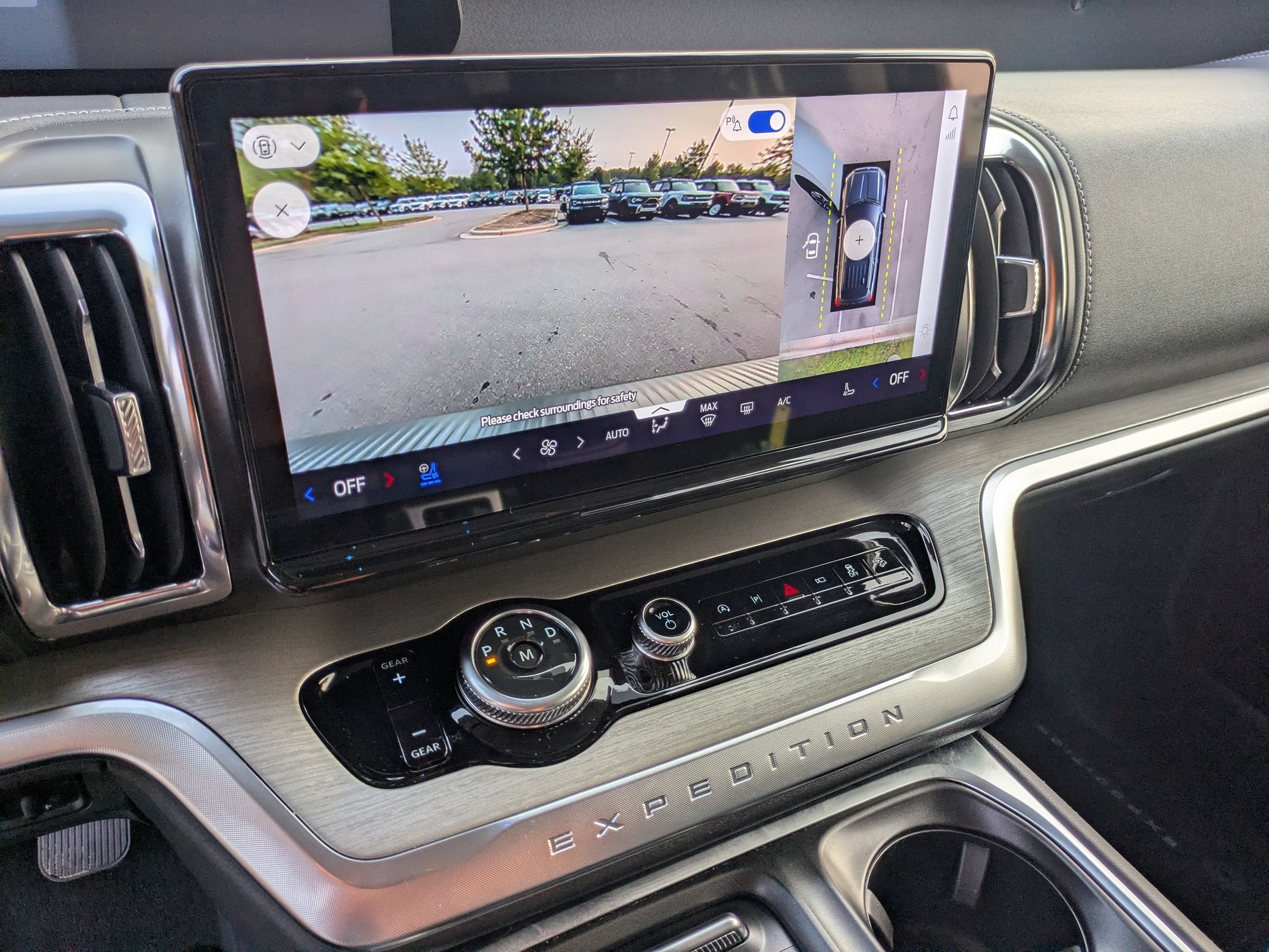 2026 Ford Expedition Platinum - Crossroads Courtesy Demo