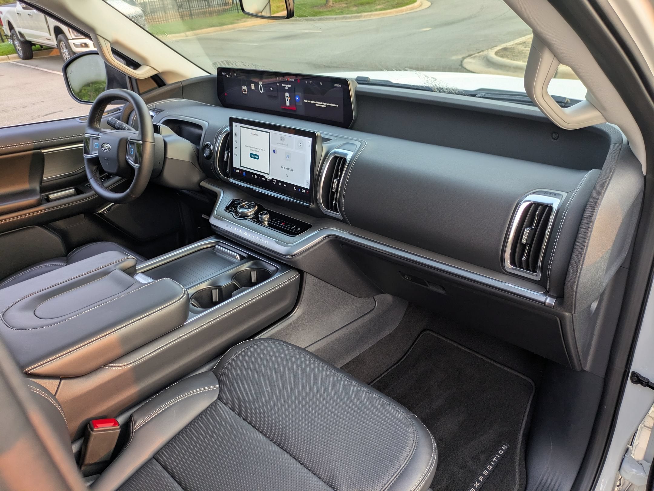 2026 Ford Expedition Platinum - Crossroads Courtesy Demo