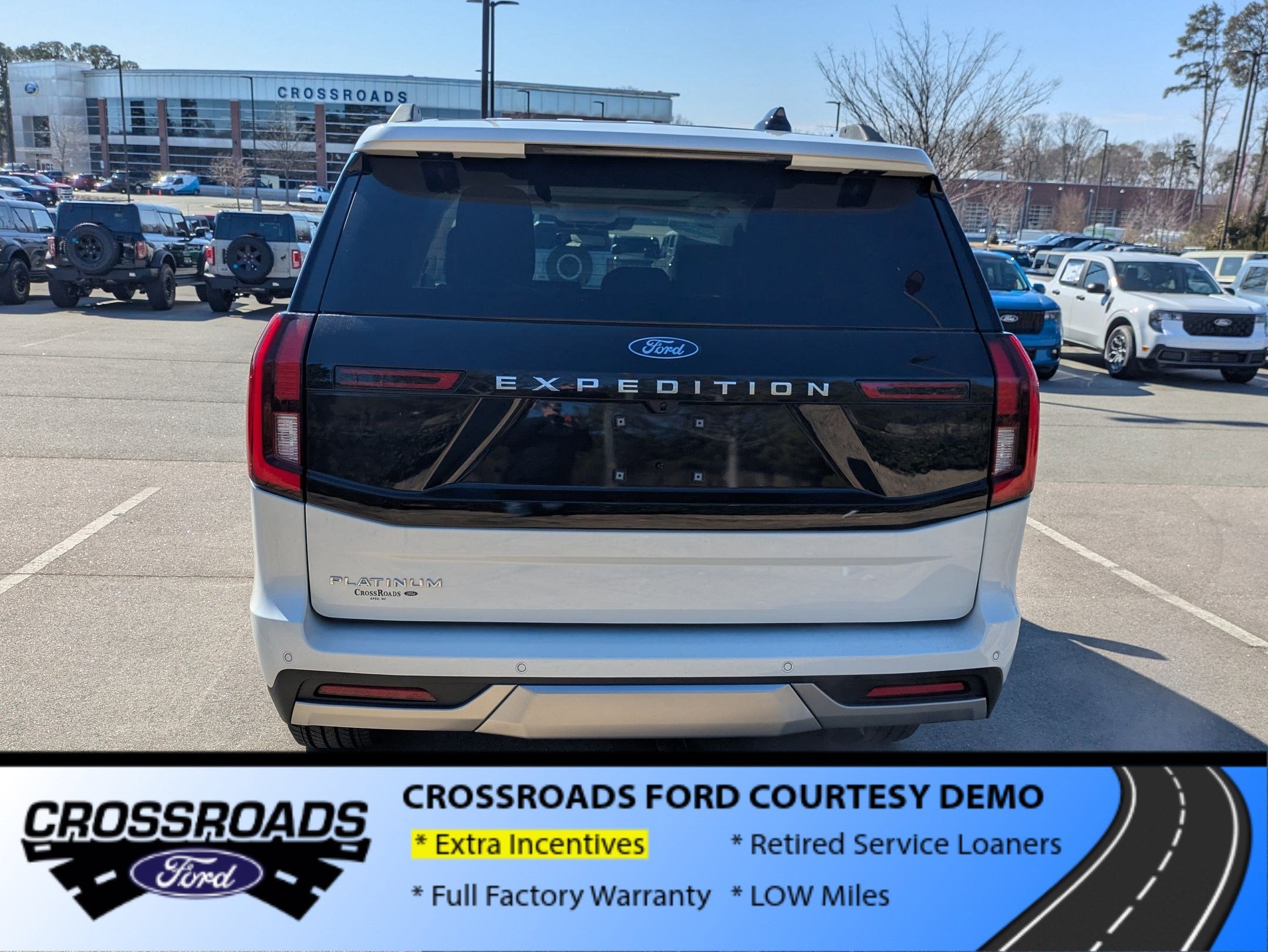 2025 Ford Expedition Platinum - Crossroads Courtesy Demo