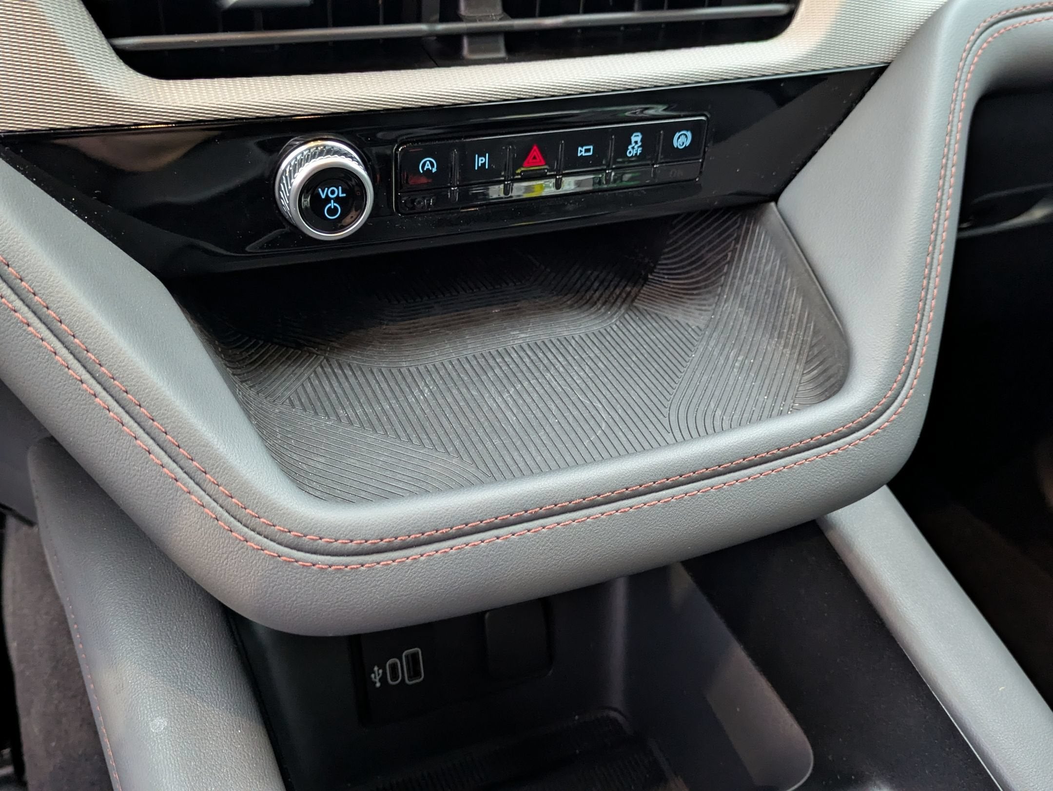 2026 Ford Explorer Active - Crossroads Courtesy Demo