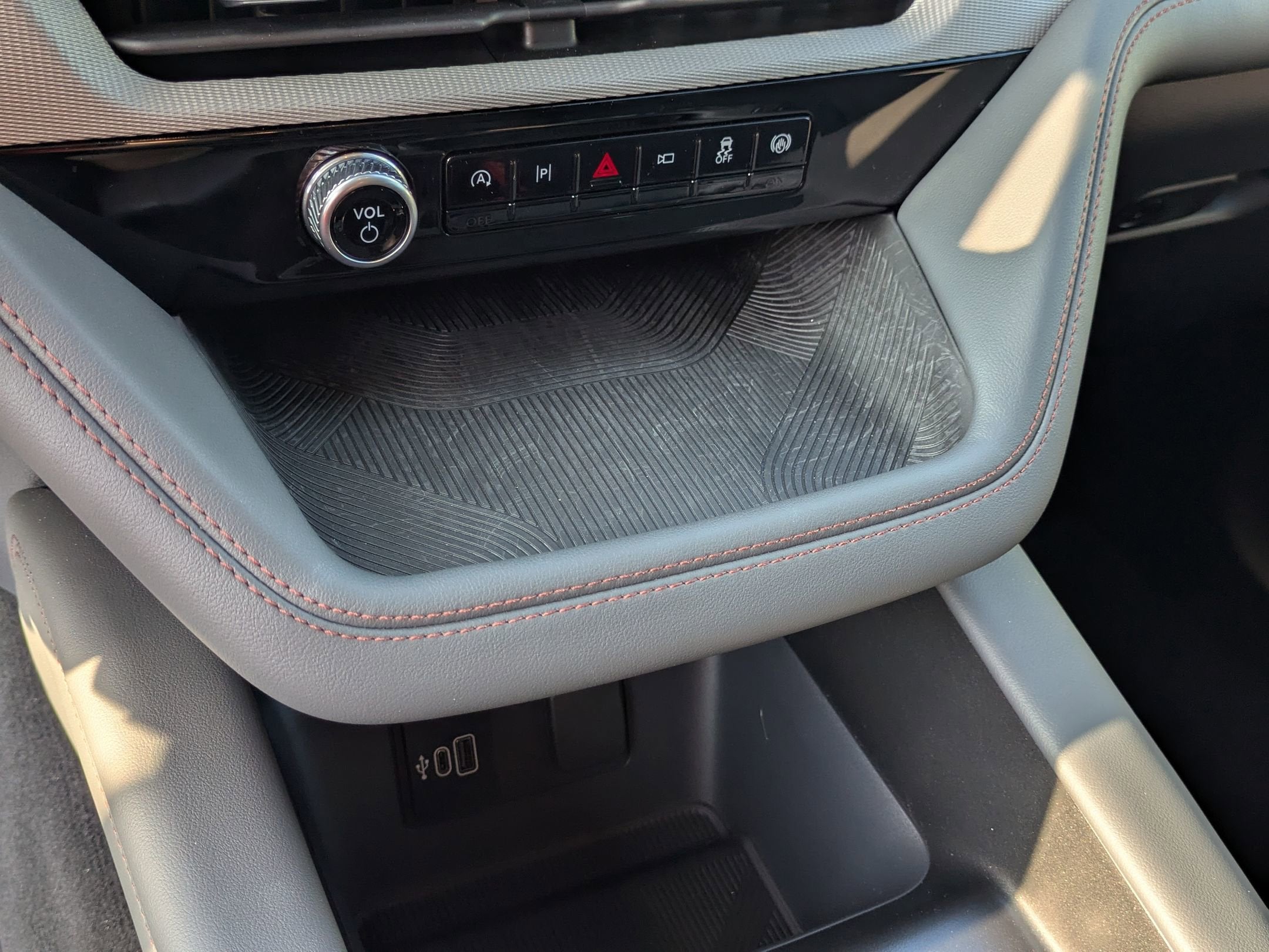 2026 Ford Explorer Active - Crossroads Courtesy Demo