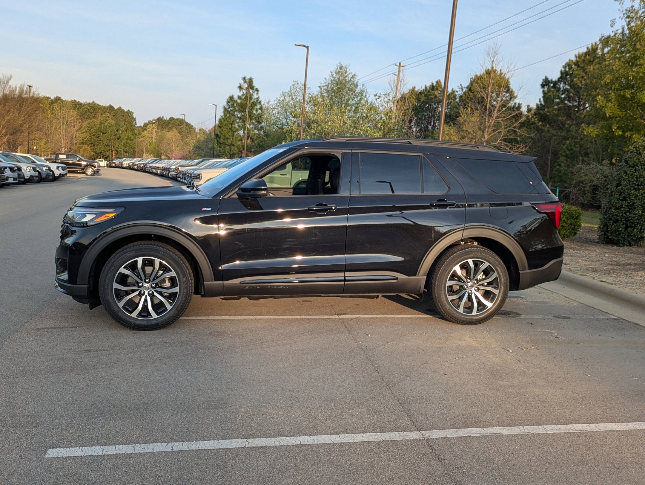 2026 Ford Explorer ST-Line
