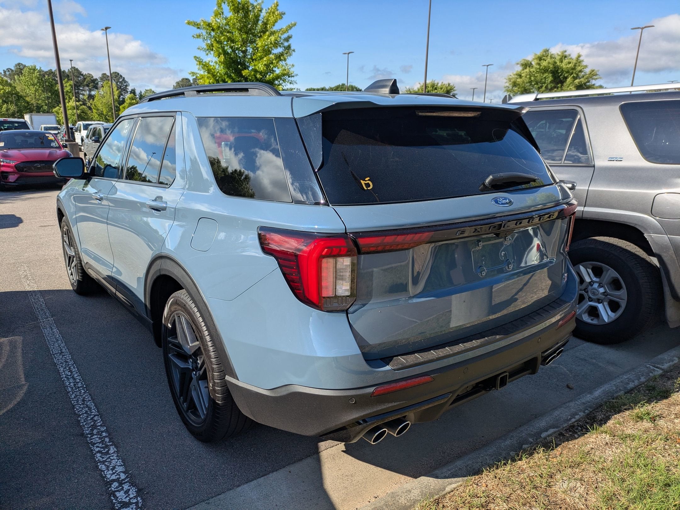 2025 Ford Explorer ST