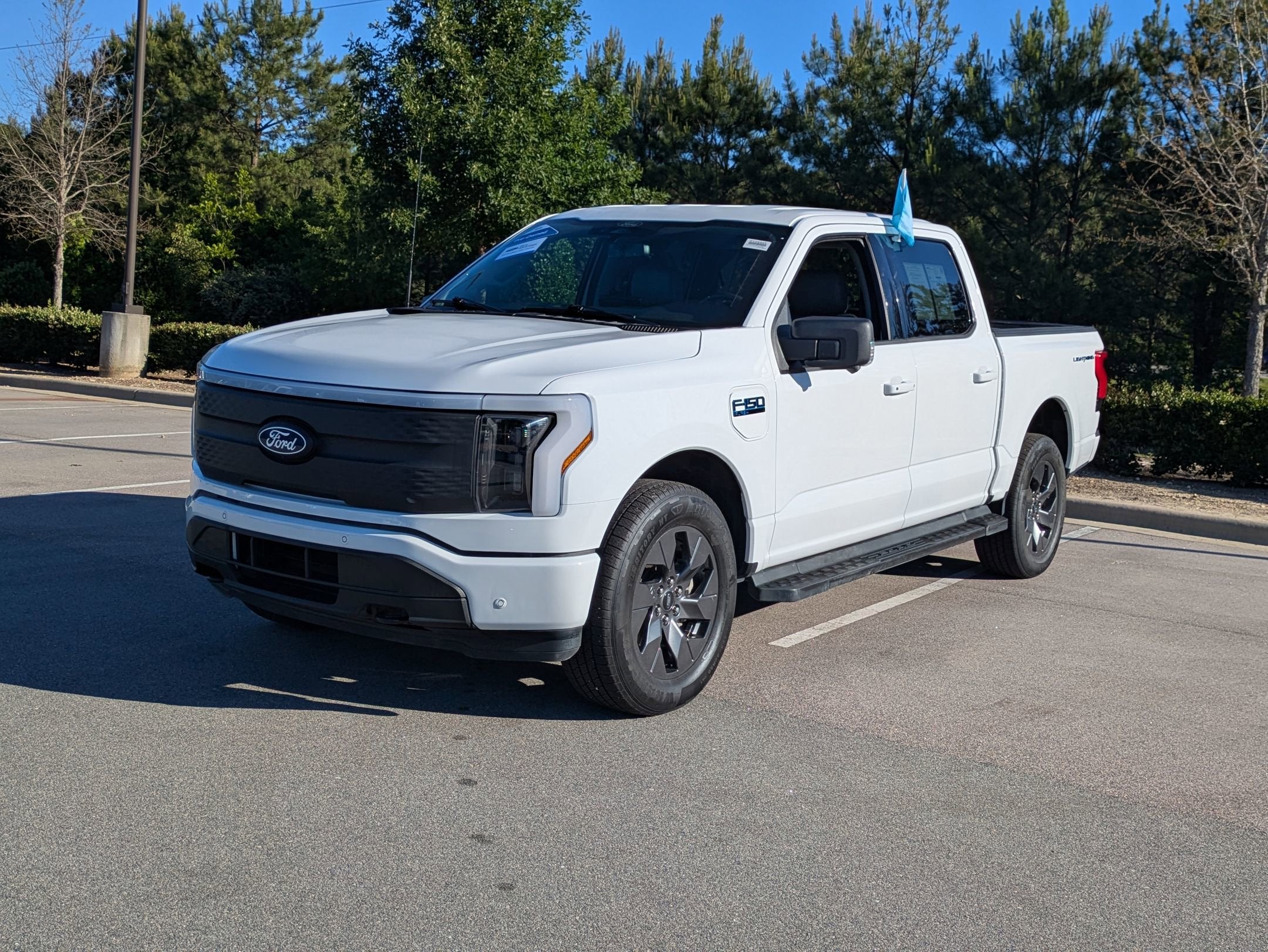 2025 Ford F-150 Lightning Flash