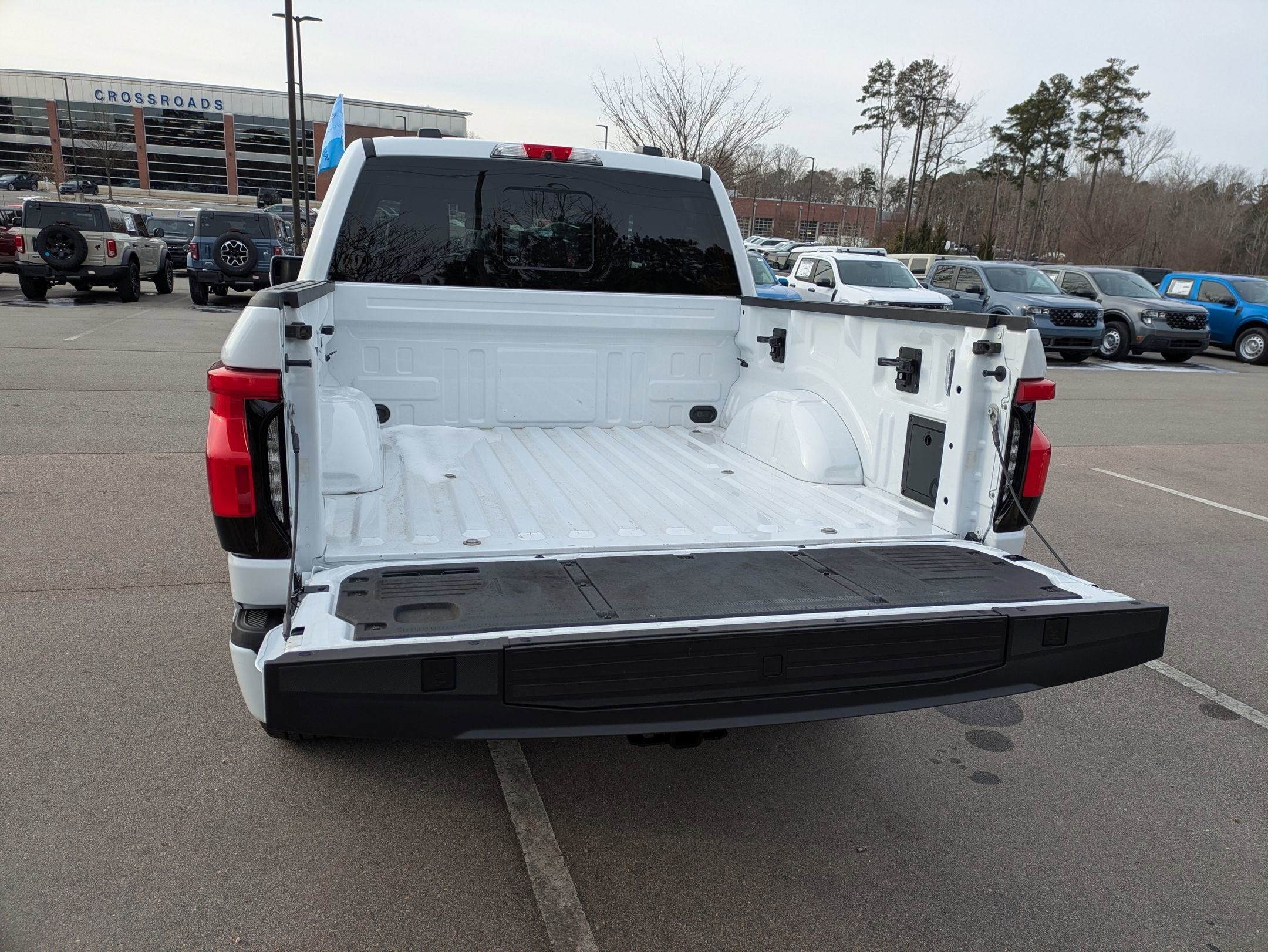 2024 Ford F-150 Lightning LARIAT