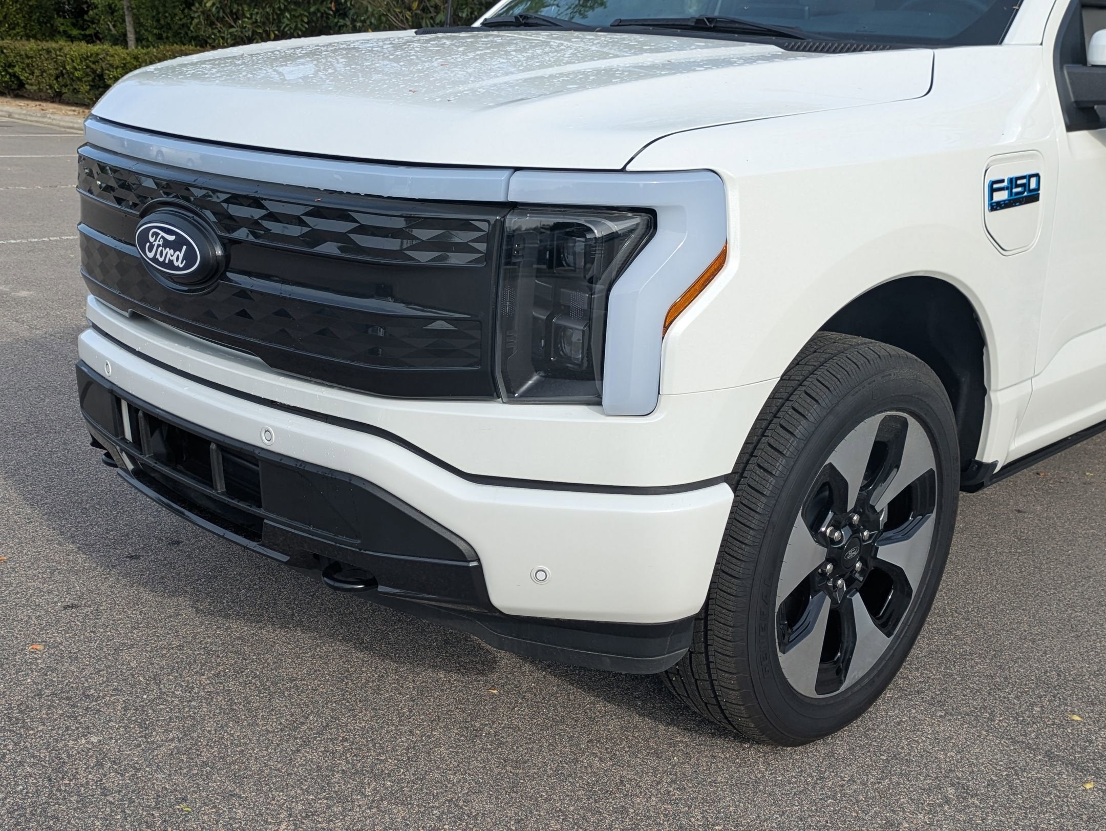 2024 Ford F-150 Lightning Platinum