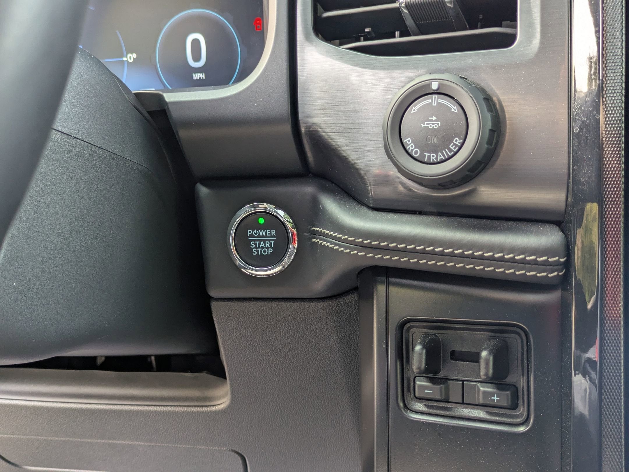 2024 Ford F-150 Lightning Platinum