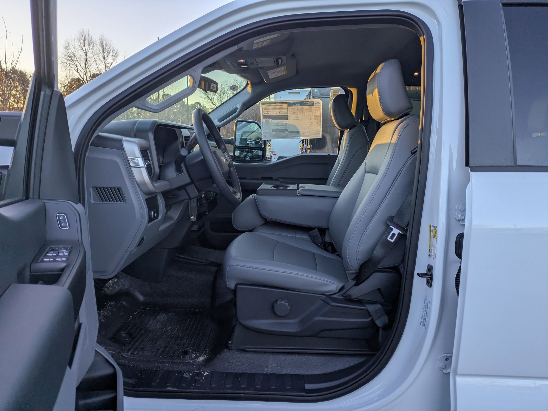 2025 Ford Super Duty F-250 SRW XL