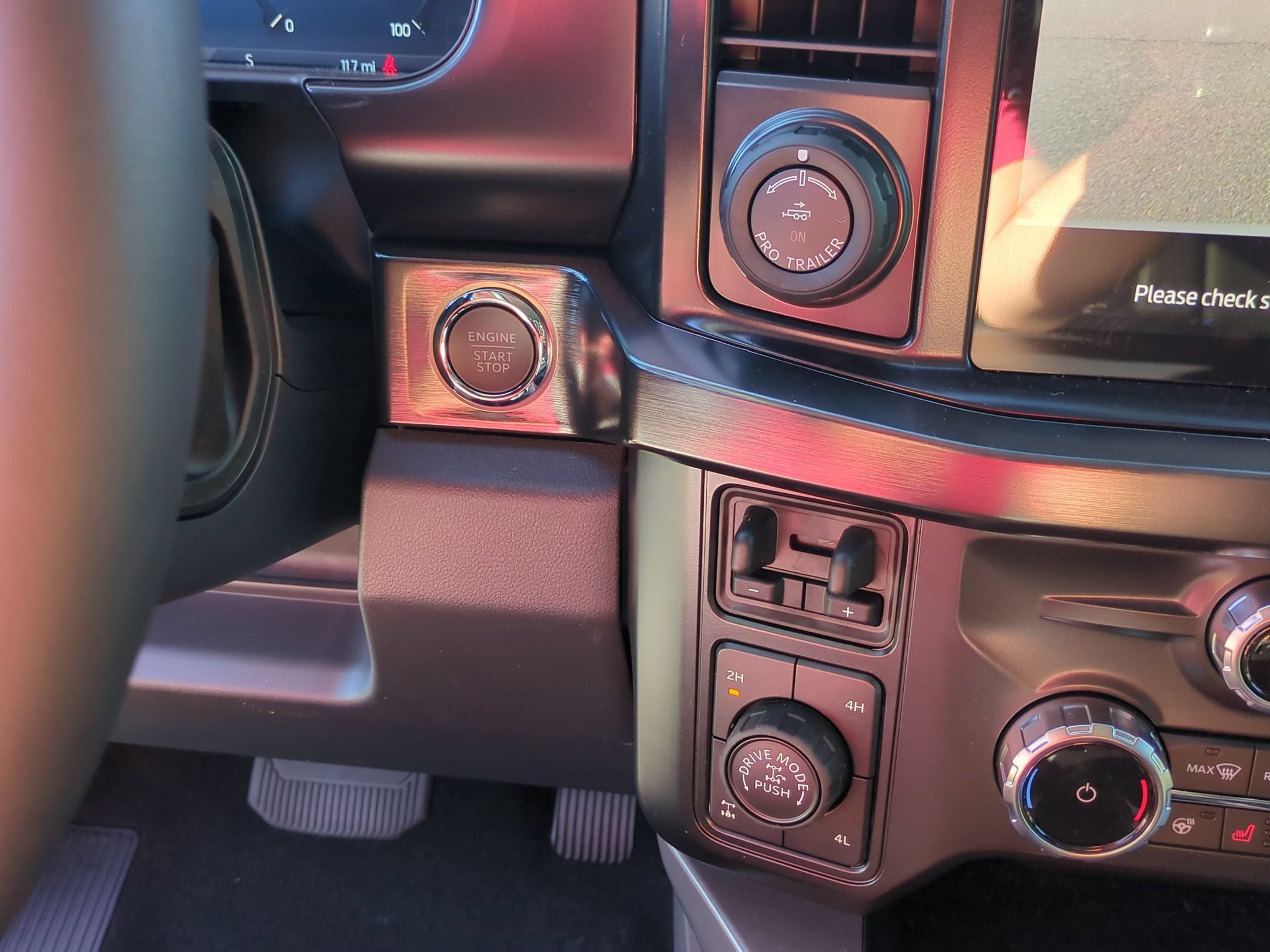 2027 Ford Super Duty F-250 SRW LARIAT
