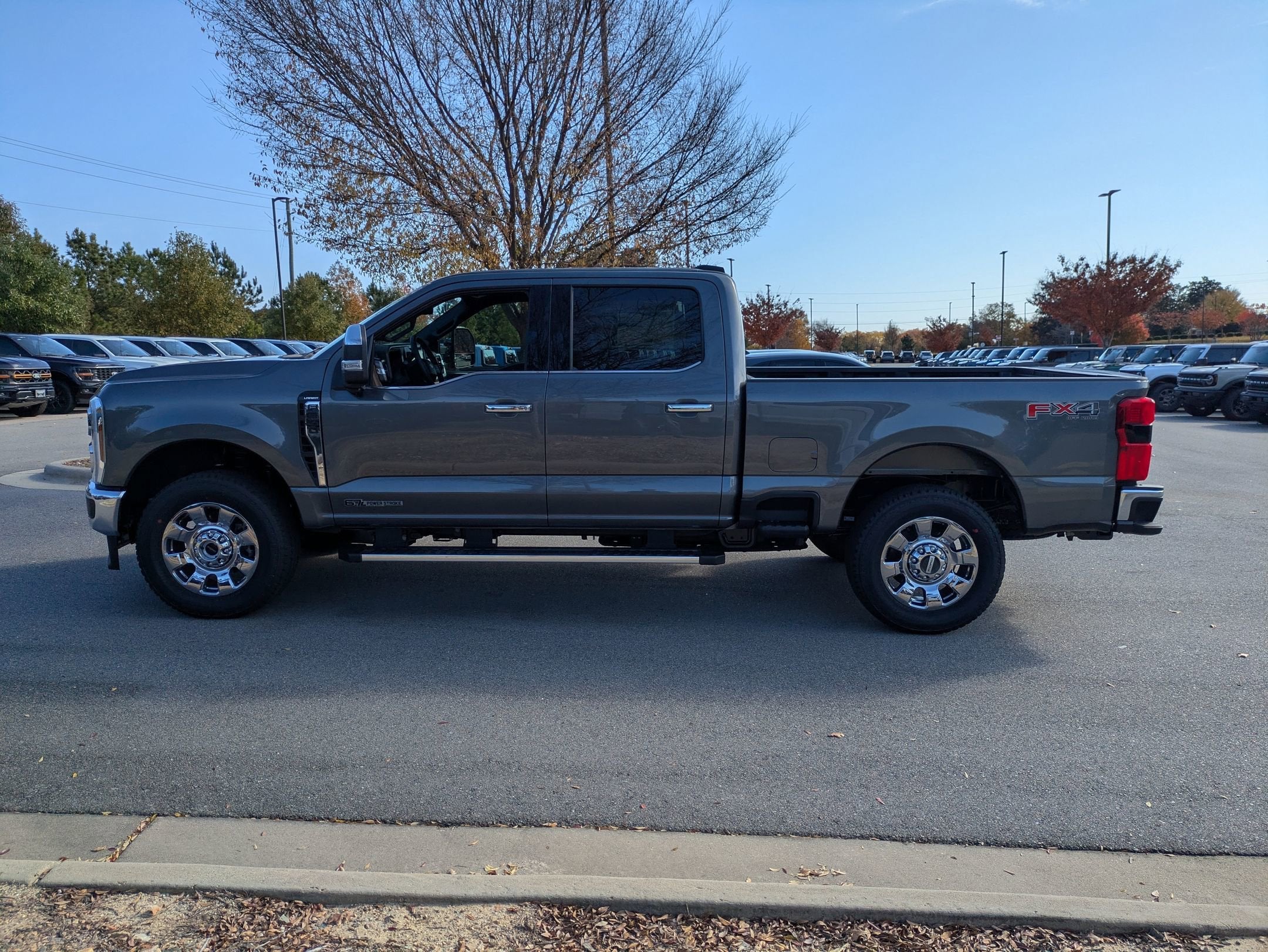 2026 Ford Super Duty F-250 SRW LARIAT
