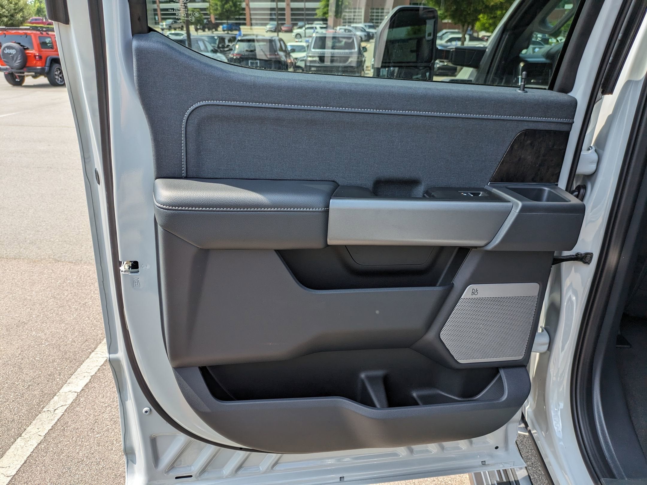 2025 Ford Super Duty F-250 SRW LARIAT