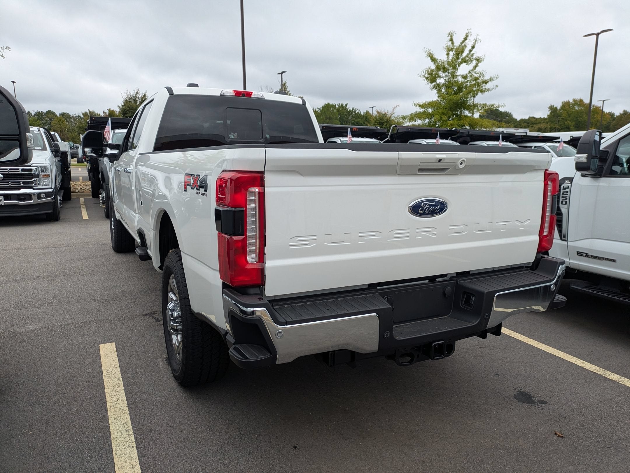 2026 Ford Super Duty F-350 SRW LARIAT